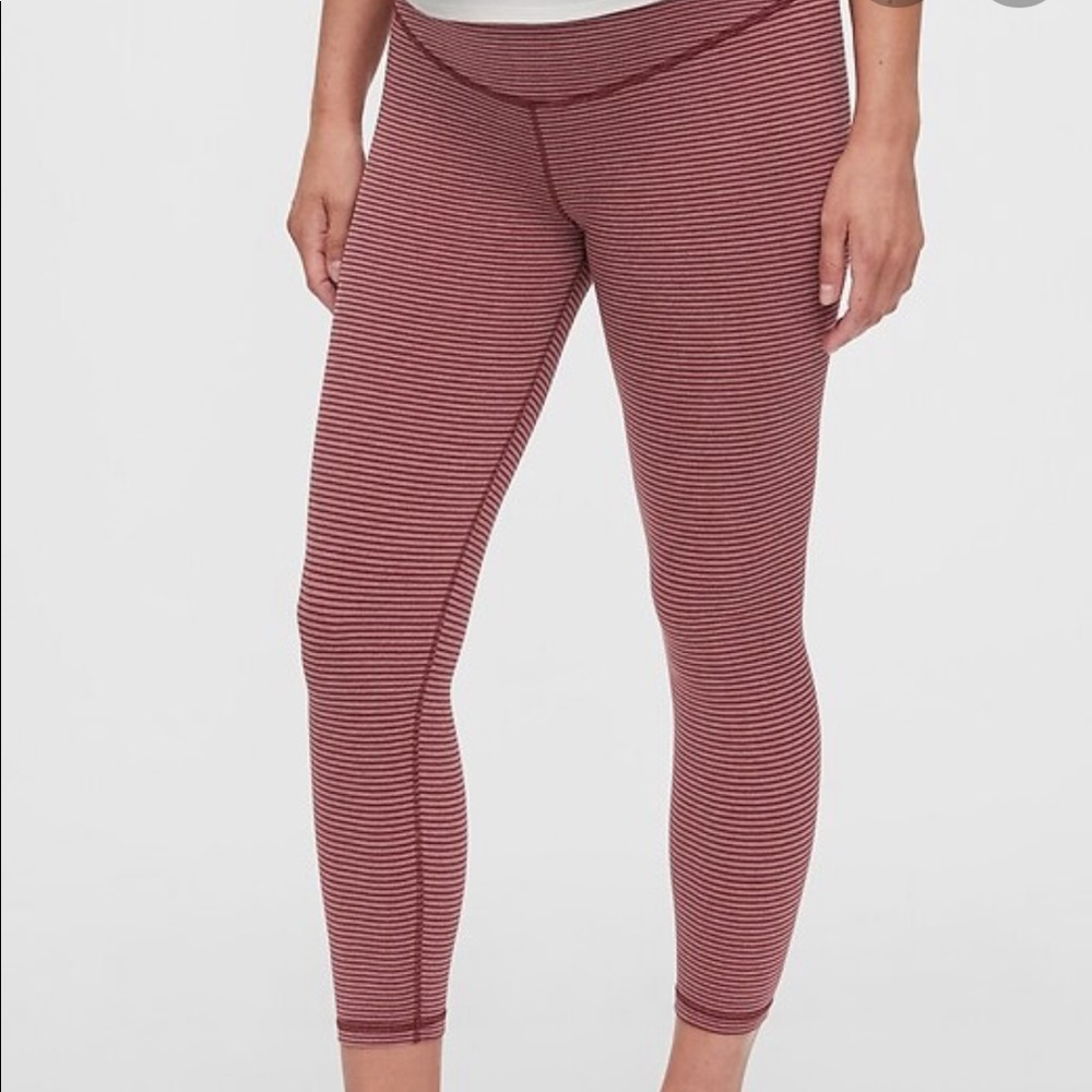 Gap Gapfit maternity full panel 7/8 leggings